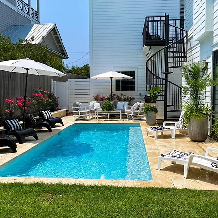 Villa Gulf Views, Large Private Pool, 30A, Two Kitchens